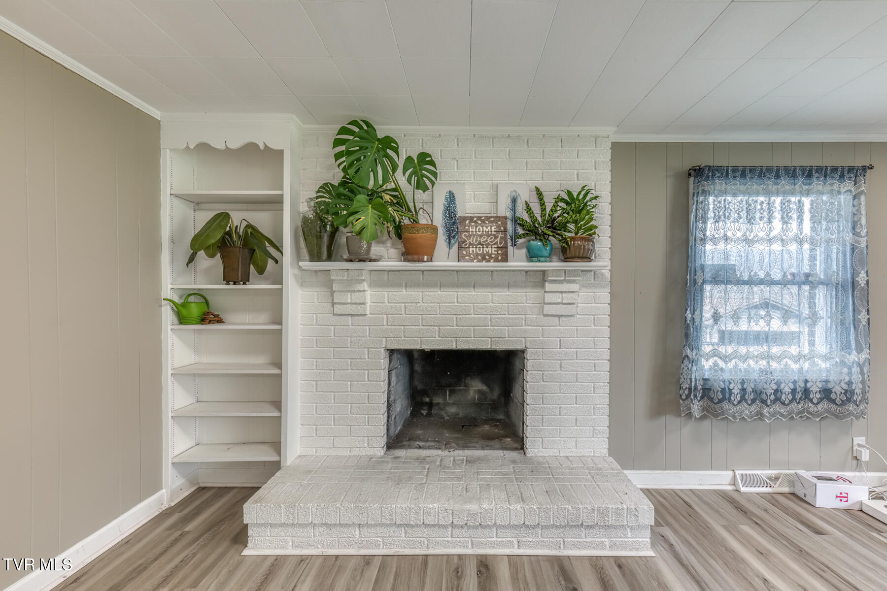 148 Unaka Subdivision Road Elizabethton, TN 37643 - Photo 6 of 56 148 Unaka Subdivision Rd-6