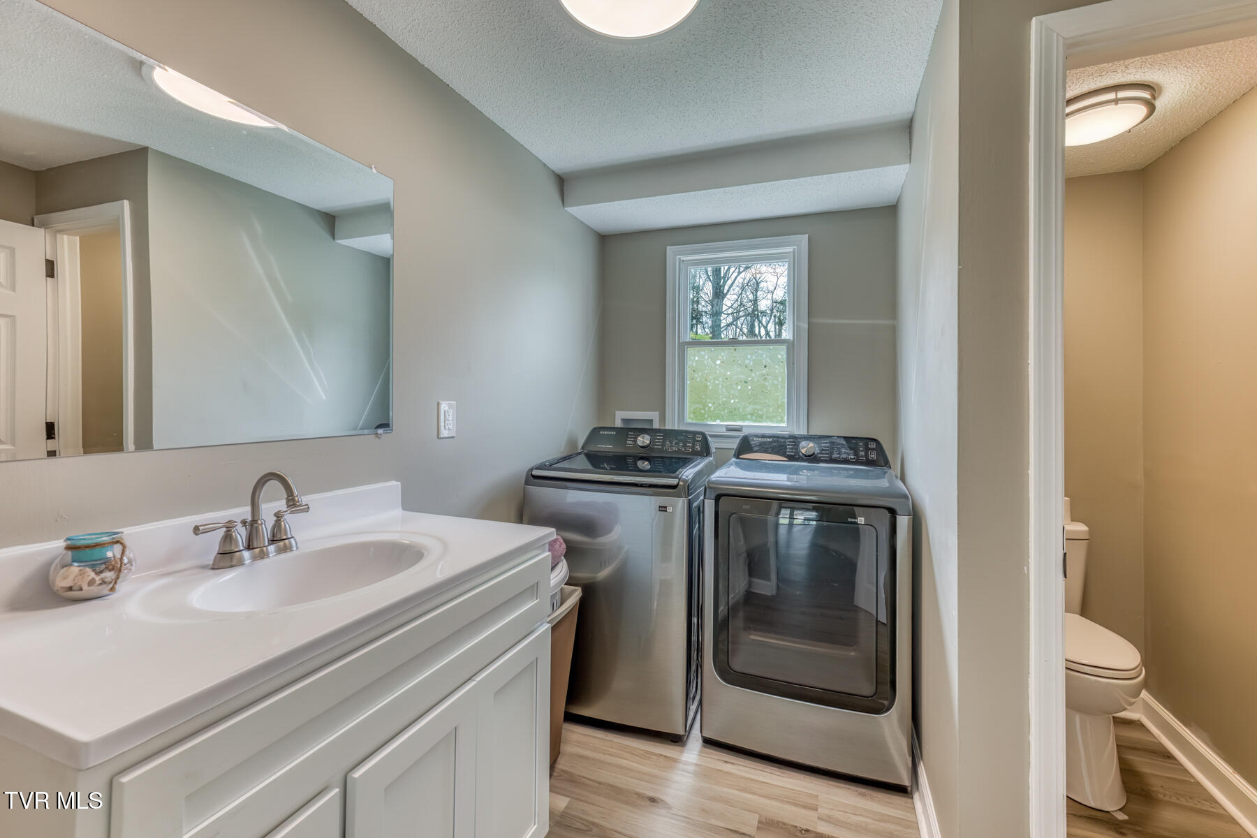 148 Unaka Subdivision Road Elizabethton, TN 37643 - Photo 8 of 56 148 Unaka Subdivision Rd-8