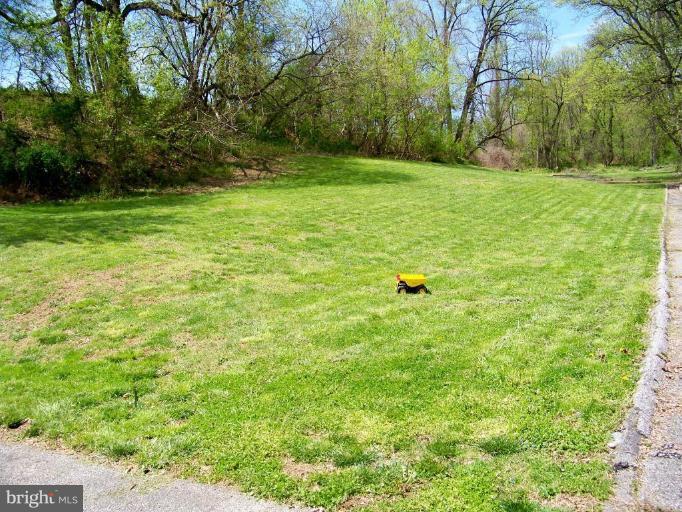 3004 Offutt Road Randallstown, MD 21133 - Photo 9 of 9 Back yard