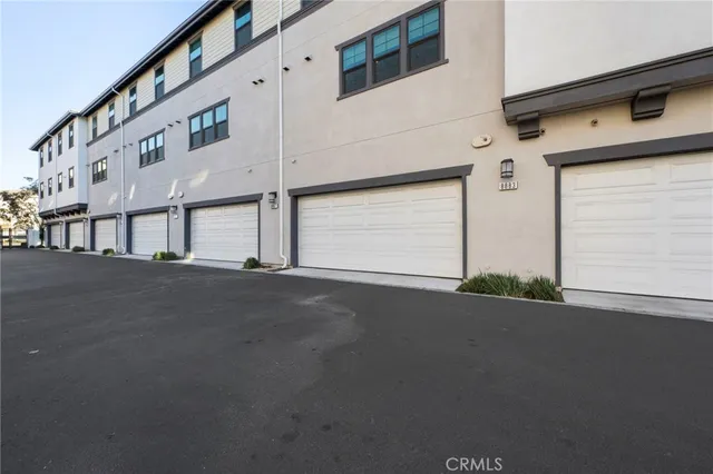 $4,000 | 8887 Orangethorpe Avenue, Buena Park, CA 90621