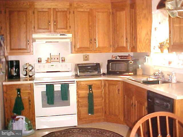 692 Fairview Road Mount Joy, PA 17552 - Photo 5 of 9