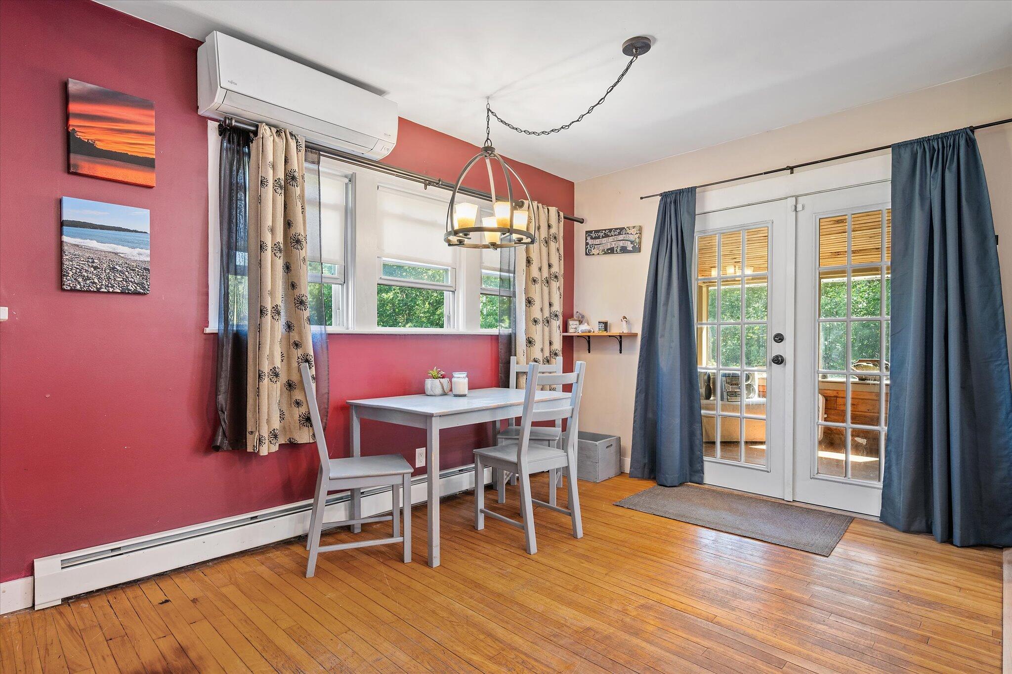 1241 North Main Street Brewer, ME 04412 - Photo 14 of 41 23-Dining