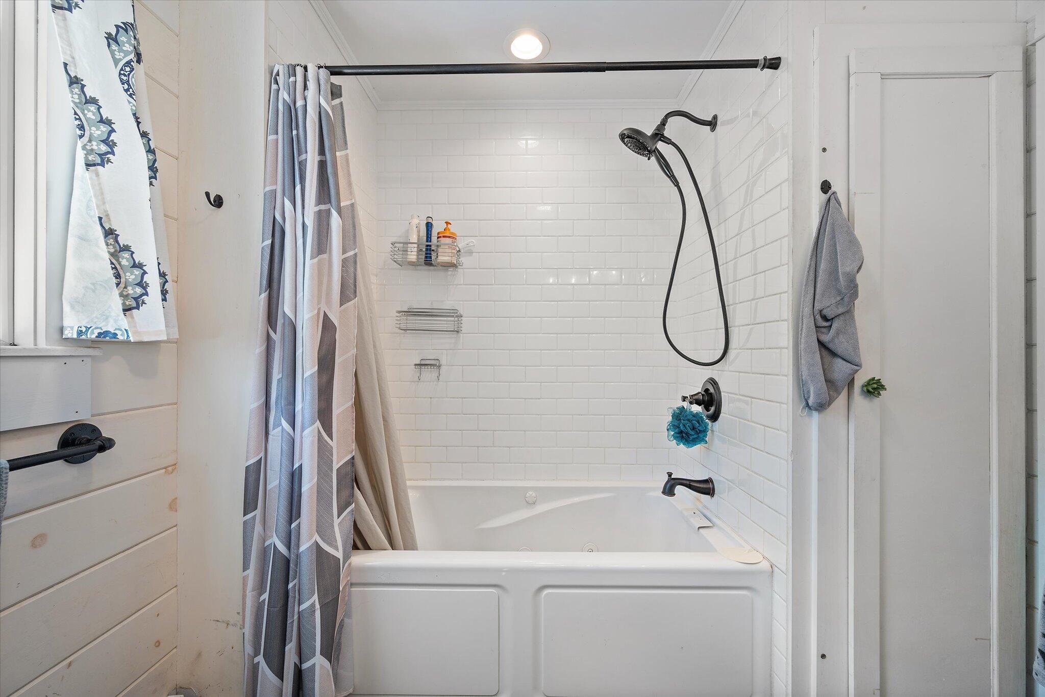 1241 North Main Street Brewer, ME 04412 - Photo 9 of 41 16-Bathroom