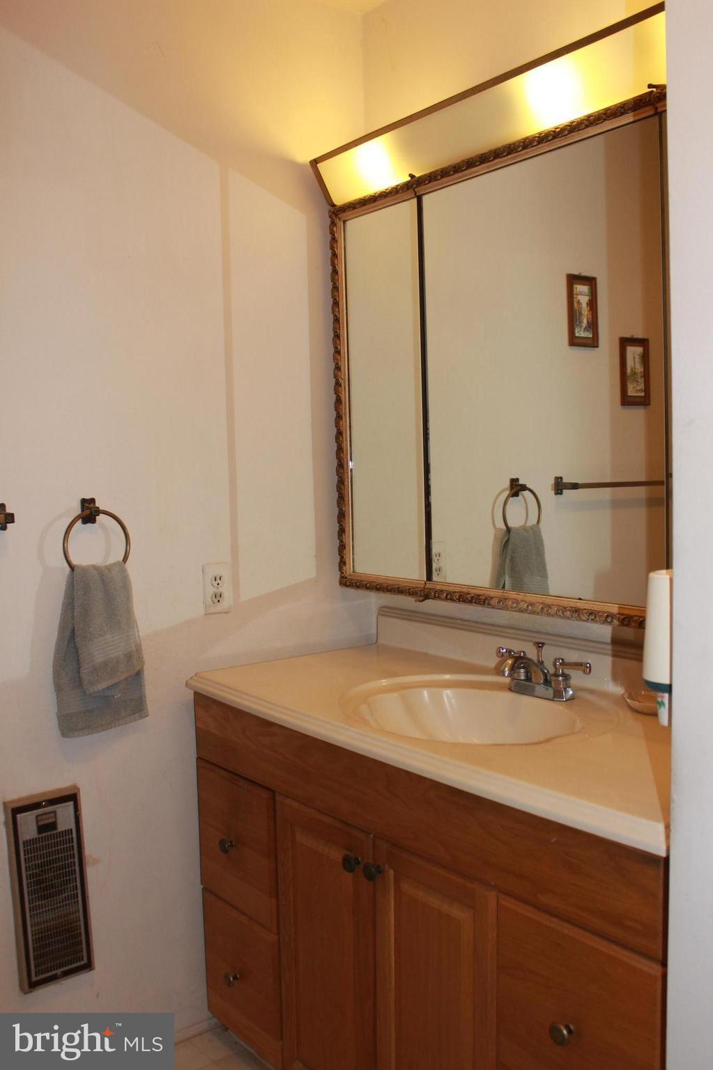 4914 David Greene Road Cambridge, MD 21613 - Photo 12 of 26 Bath