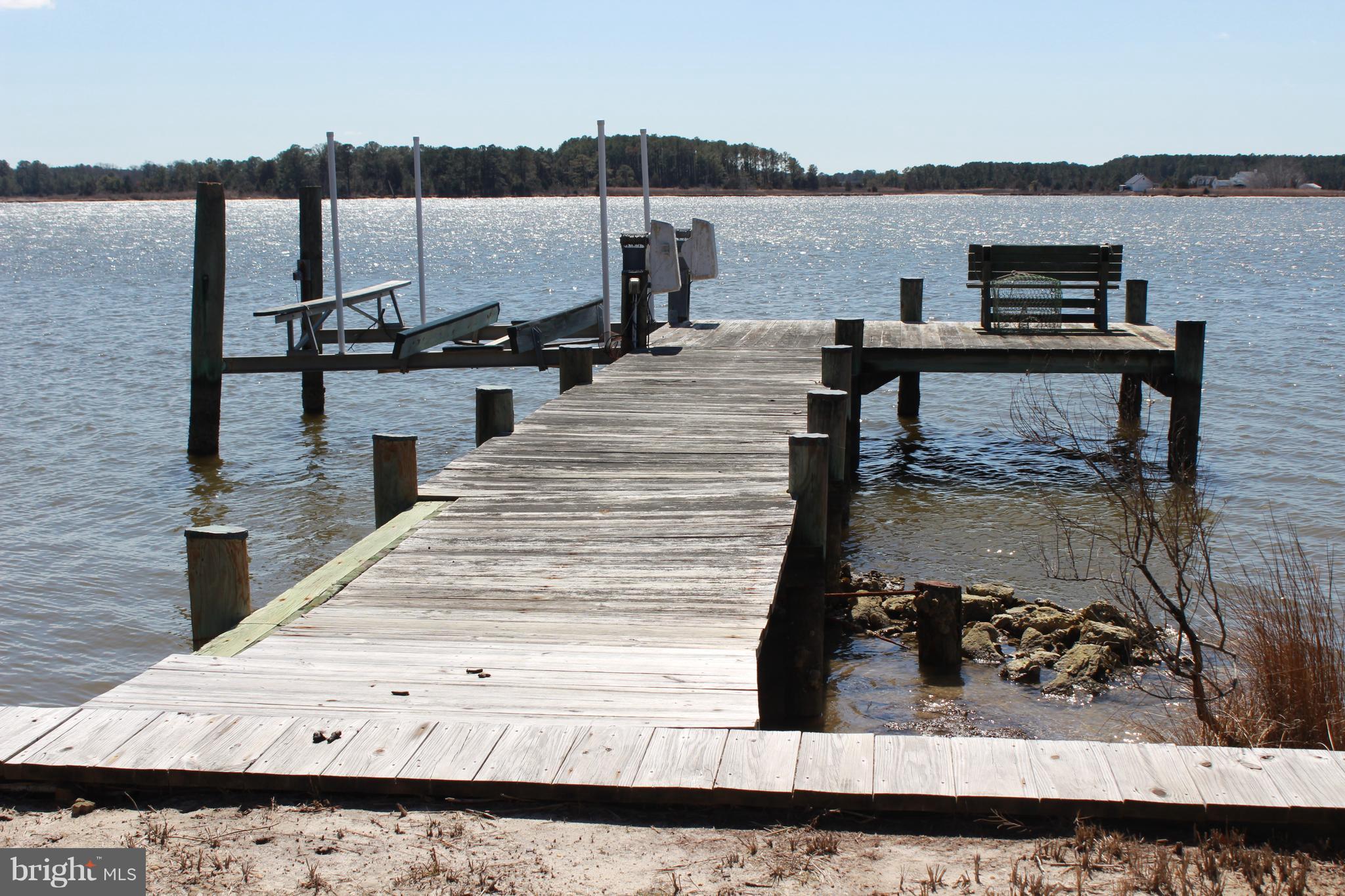 Pier with boat lift