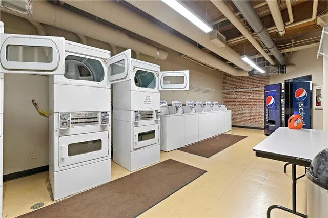 $175,000 | 308 West 8th Street, Unit 522, Kansas City, MO 64105