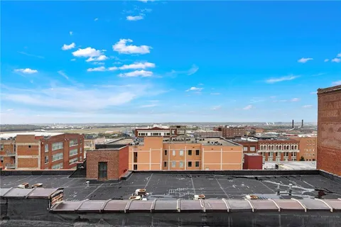 $175,000 | 308 West 8th Street, Unit 522, Kansas City, MO 64105