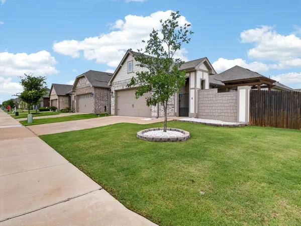 $305,000 | 599 Concho Street, Aubrey, TX 76227