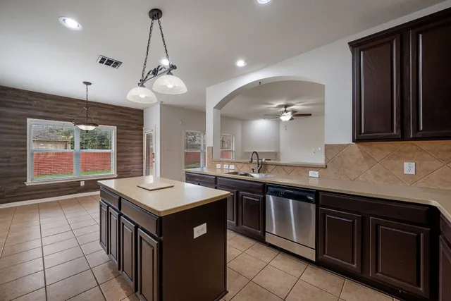 $525,000 | 2415 Elkhorn Ranch Road, Leander, TX 78641