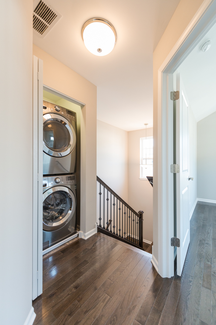 1230 Elm Street Park Ridge, IL 60068 - Photo 18 of 23 Gallery Image 18