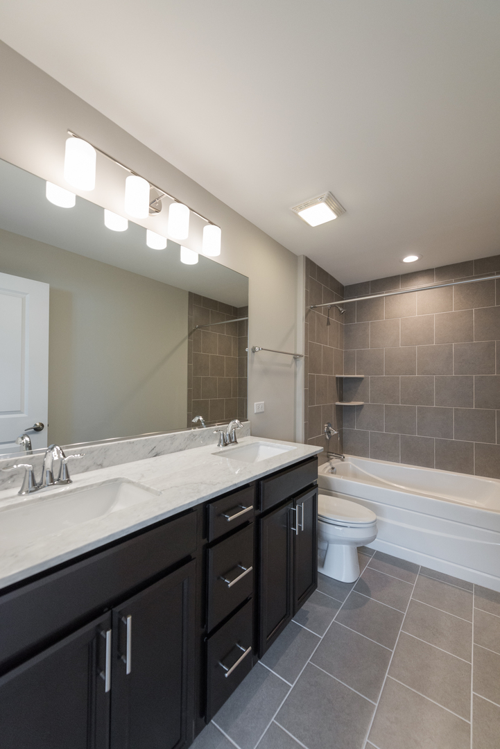 1230 Elm Street Park Ridge, IL 60068 - Photo 10 of 23 Gallery Image 10