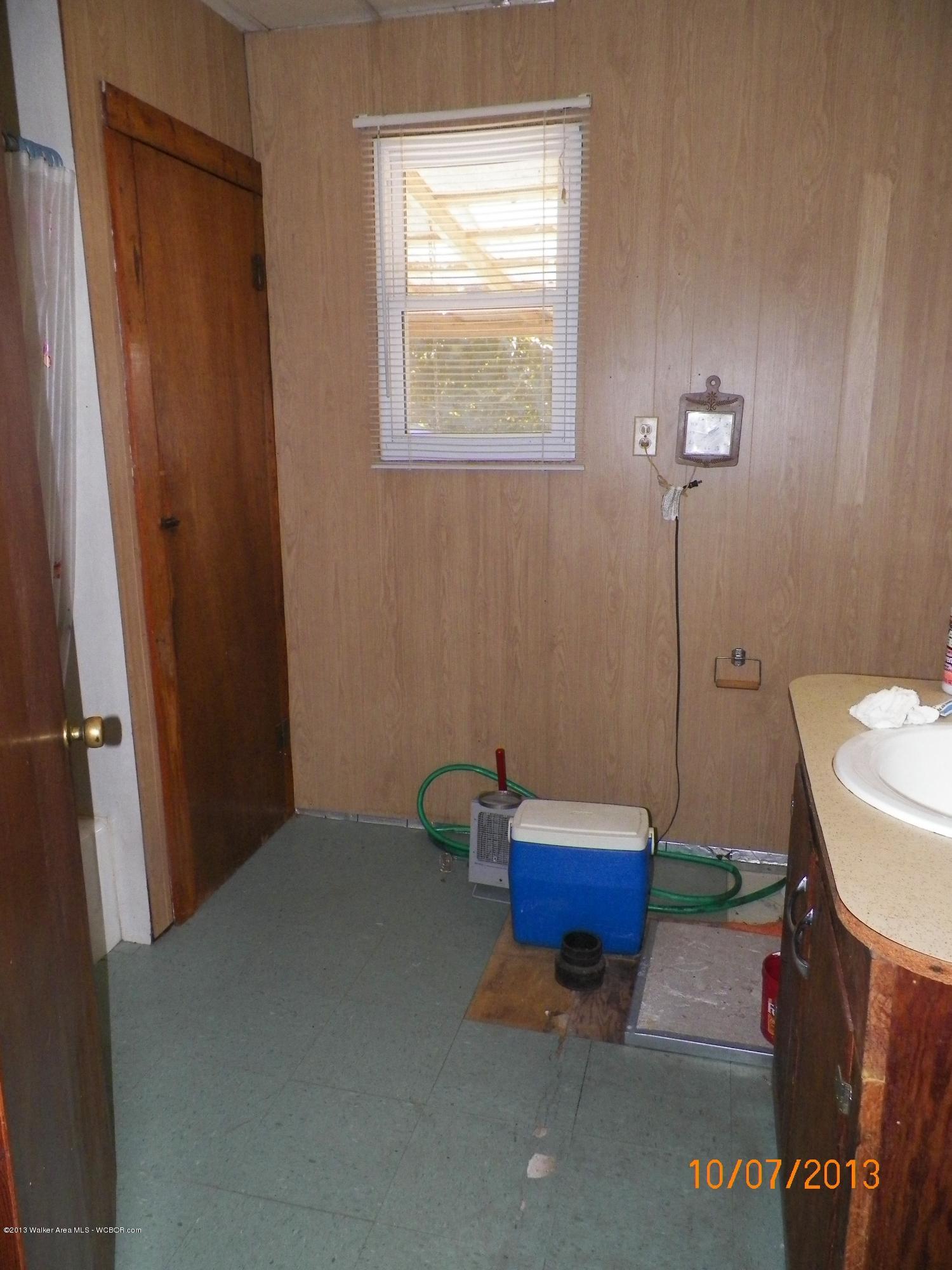 2574 Smith Lake Dam Road Jasper, AL 35504 - Photo 4 of 12 Gallery Image 4