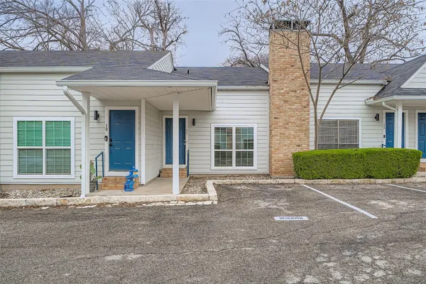 $1,550 | 5604 Woodrow Avenue, Unit 11, Austin, TX 78756
