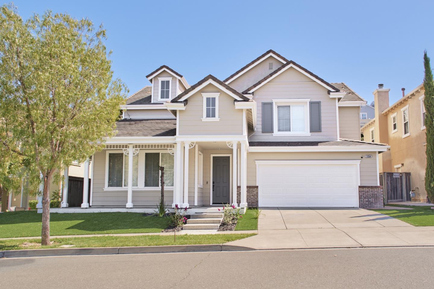 1054 North Shelter Bay