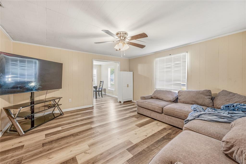 416 E Road Stephenville, TX 76401 - Photo 6 of 22