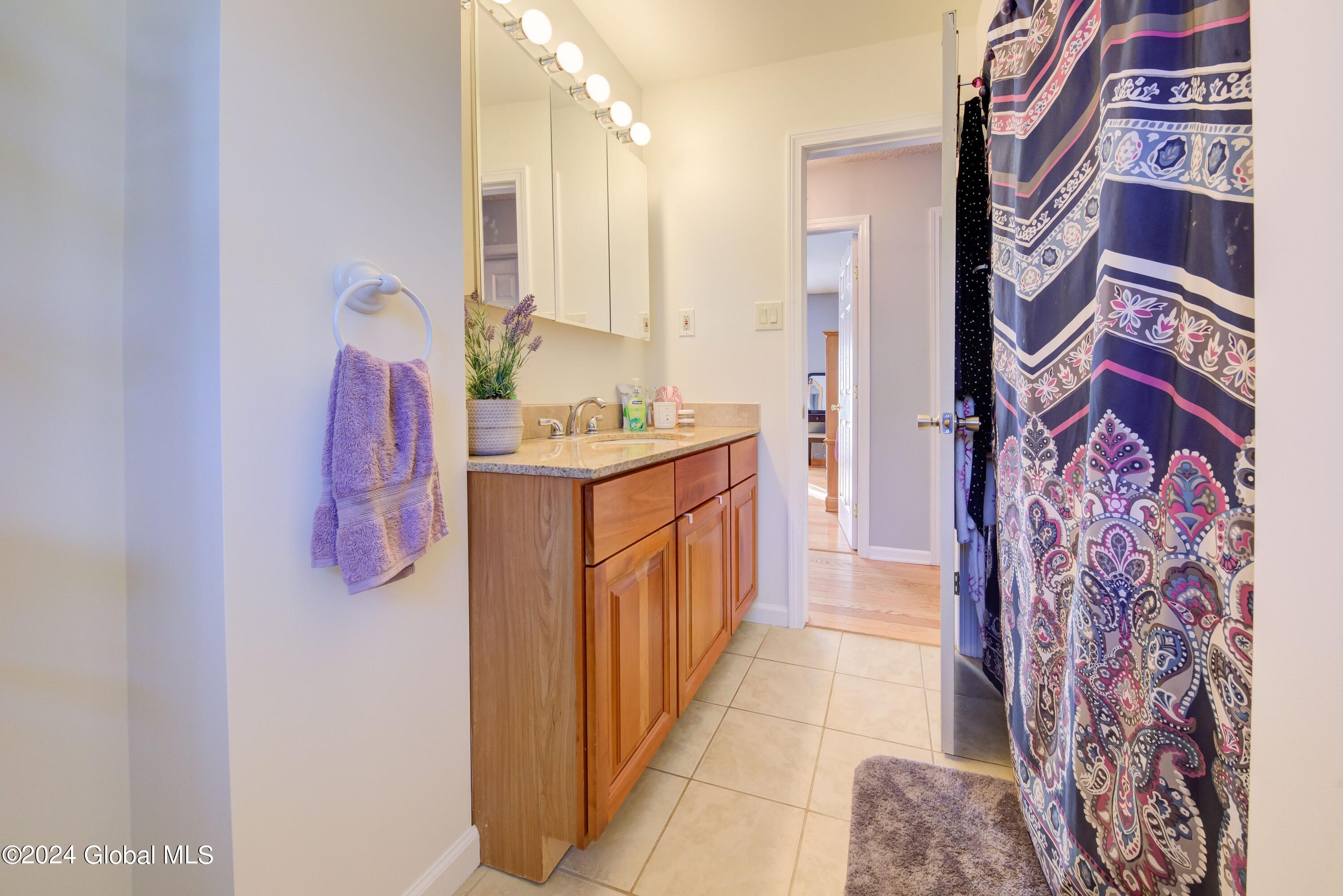 508 Chiswell Road Schenectady, NY 12304 - Photo 15 of 22 508 Chiswell St-12
