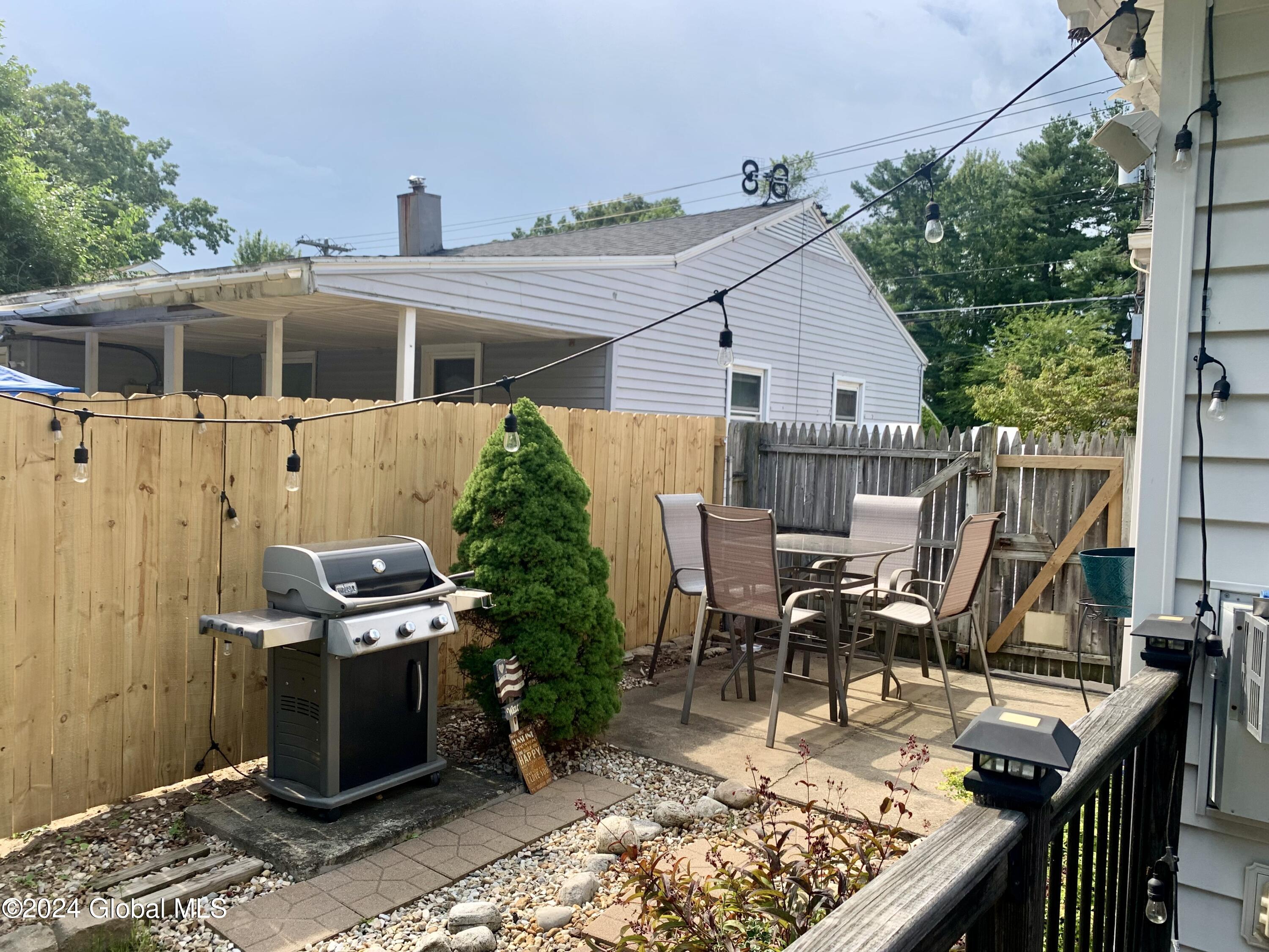 508 Chiswell Road Schenectady, NY 12304 - Photo 20 of 22 IMG_3311