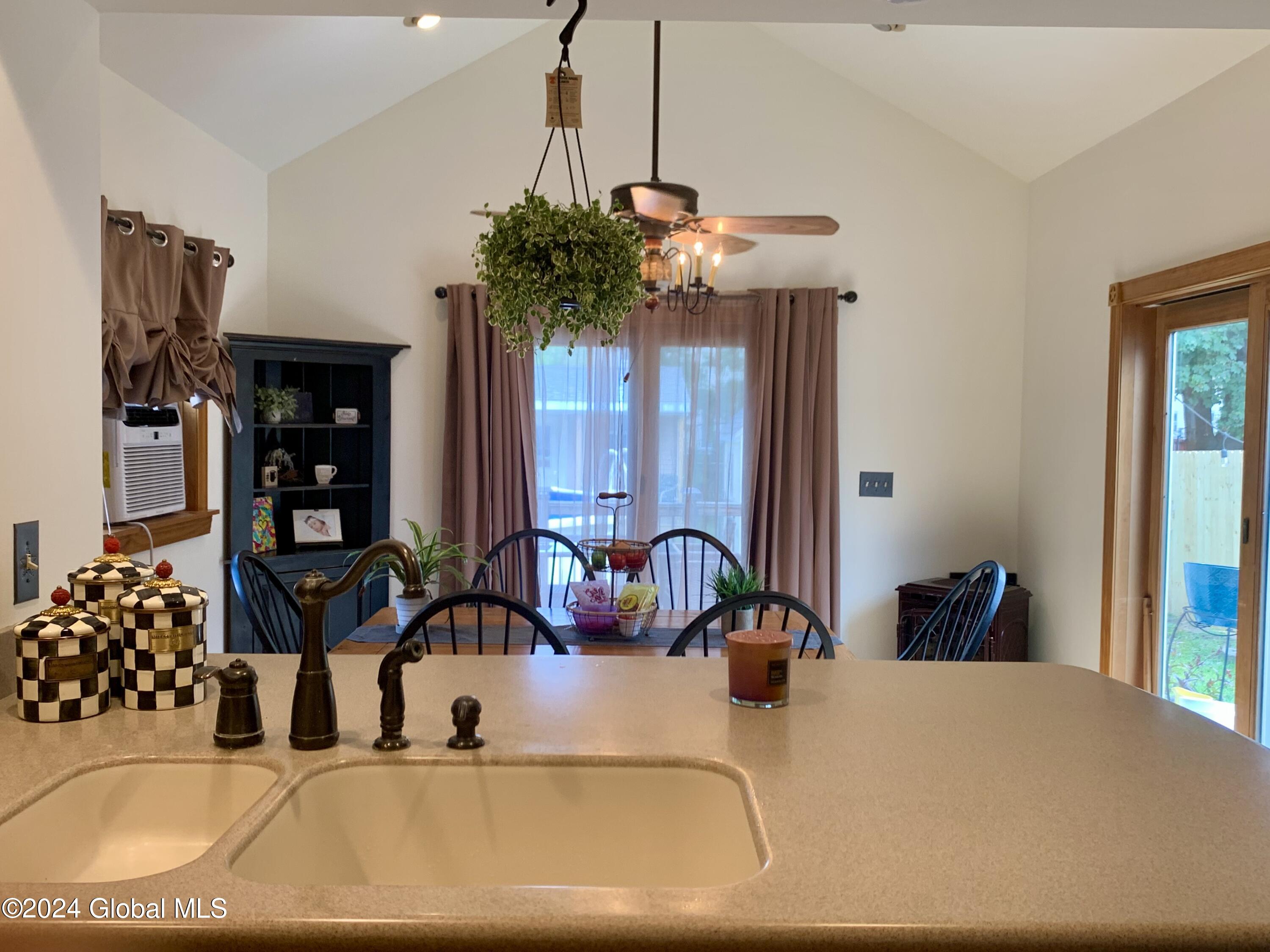 508 Chiswell Road Schenectady, NY 12304 - Photo 8 of 22 IMG_3287