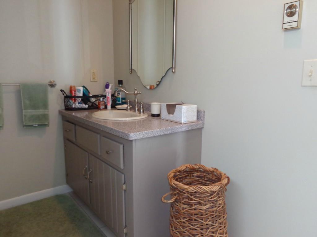 40 Jackson Hill Road Auburn, ME 04210 - Photo 15 of 31 Photo