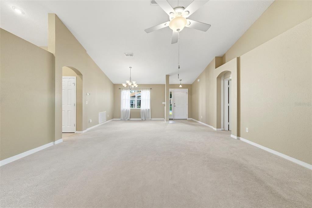 17083 Southeast 115th Terrace Road Summerfield, FL 34491 - Photo 9 of 61