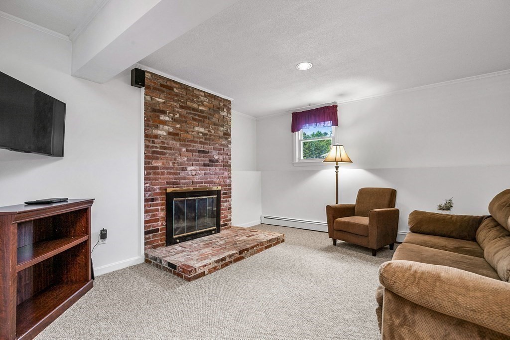 52 Caryl Road Stoughton, MA 02072 - Photo 16 of 23 Gallery Image 16