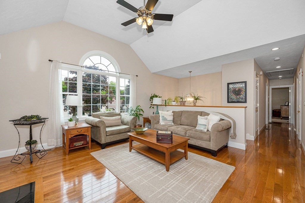 9 Brookbridge Road Stoneham, MA 02180 - Photo 12 of 41 Gallery Image 12