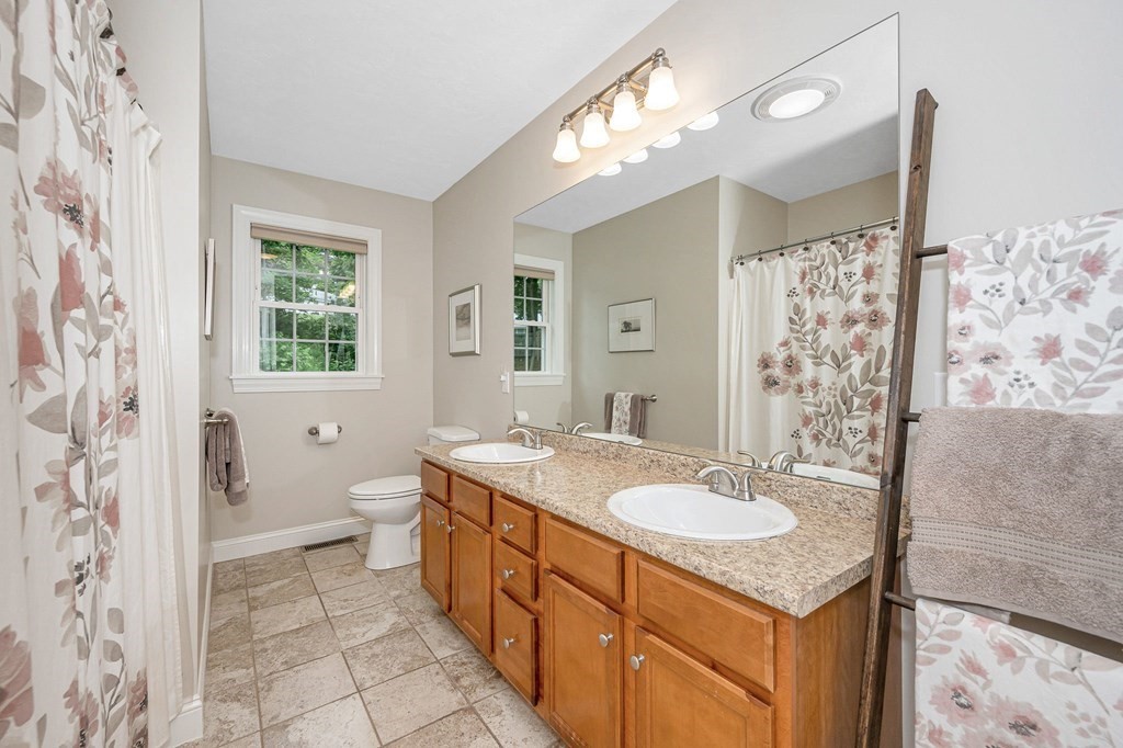 9 Brookbridge Road Stoneham, MA 02180 - Photo 15 of 41 Gallery Image 15