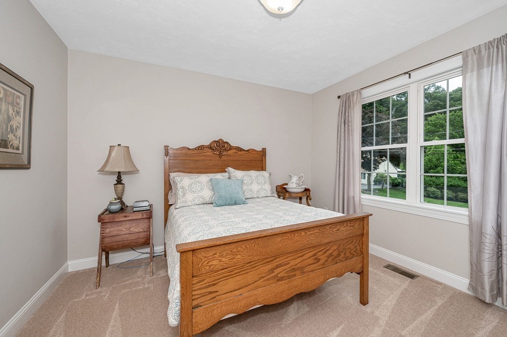 9 Brookbridge Road Stoneham, MA 02180 - Photo 19 of 41 Gallery Image 19