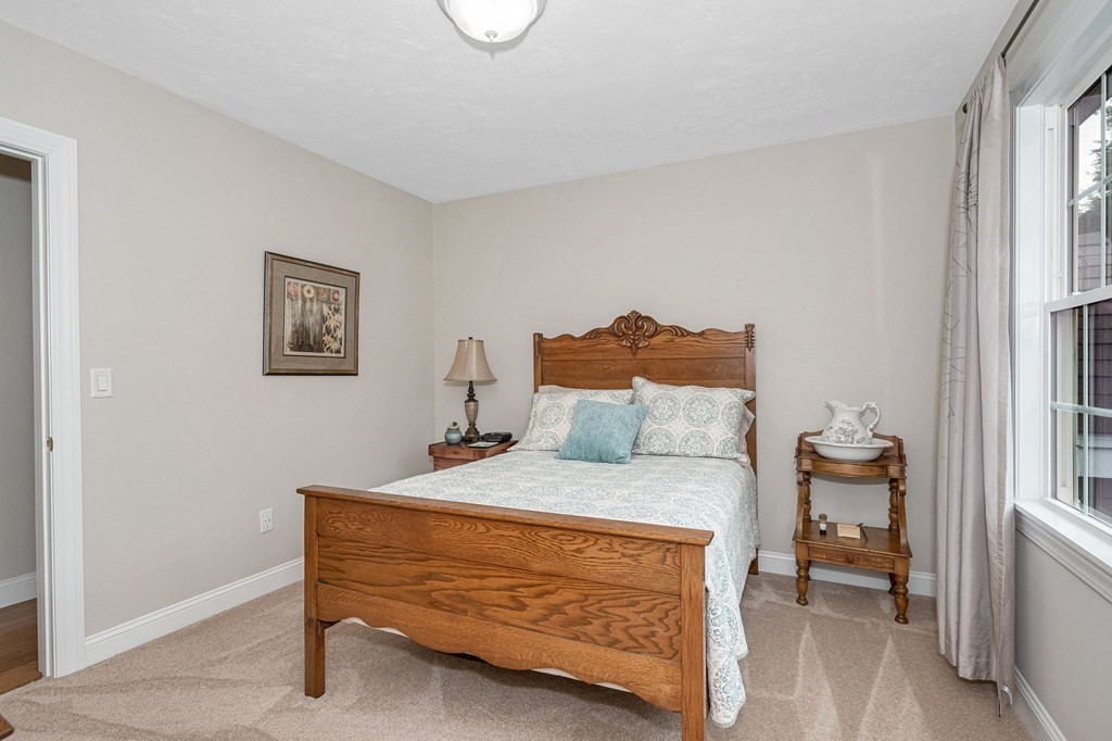 9 Brookbridge Road Stoneham, MA 02180 - Photo 20 of 41 Gallery Image 20