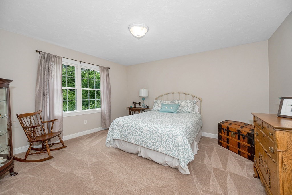 9 Brookbridge Road Stoneham, MA 02180 - Photo 21 of 41 Gallery Image 21