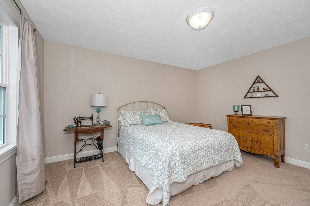 9 Brookbridge Road Stoneham, MA 02180 - Photo 22 of 41 Gallery Image 22
