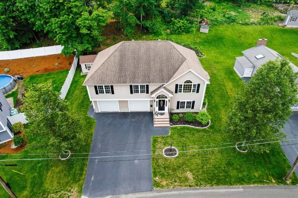 9 Brookbridge Road Stoneham, MA 02180 - Photo 37 of 41 Gallery Image 37