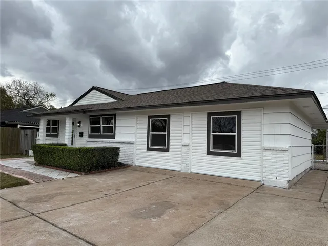 $269,900 | 1106 Glenmore Drive, Pasadena, TX 77503