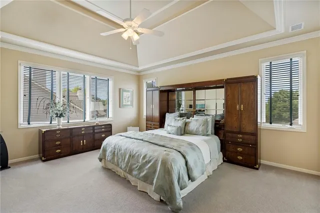 $925,000 | 5716 West 146th Street, Overland Park, KS 66223