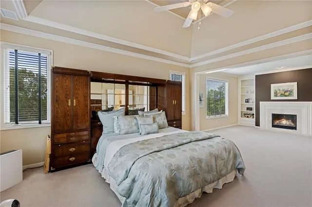 $925,000 | 5716 West 146th Street, Overland Park, KS 66223