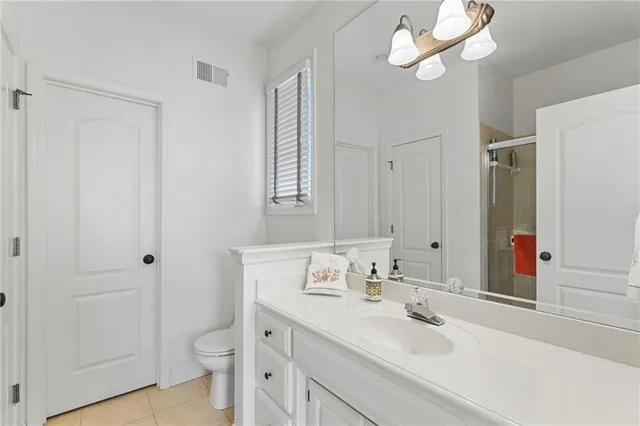 $925,000 | 5716 West 146th Street, Overland Park, KS 66223