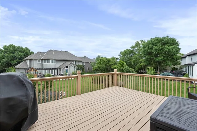 $925,000 | 5716 West 146th Street, Overland Park, KS 66223