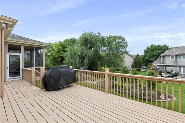 $925,000 | 5716 West 146th Street, Overland Park, KS 66223