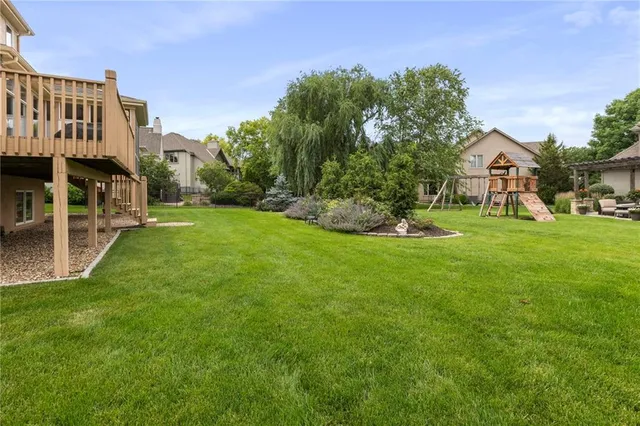 $925,000 | 5716 West 146th Street, Overland Park, KS 66223
