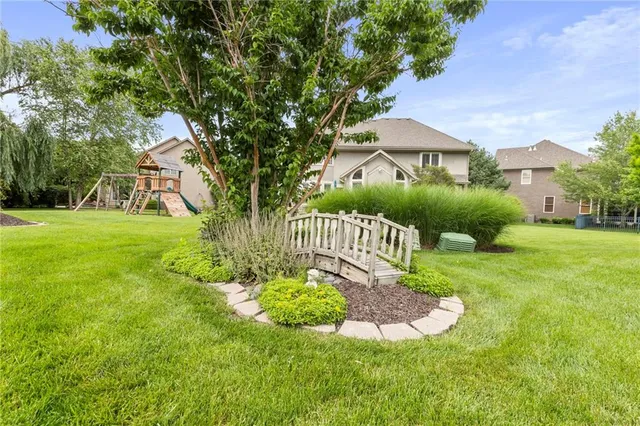 $925,000 | 5716 West 146th Street, Overland Park, KS 66223