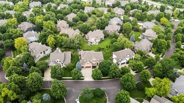 $925,000 | 5716 West 146th Street, Overland Park, KS 66223