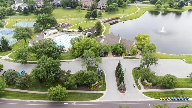 $925,000 | 5716 West 146th Street, Overland Park, KS 66223