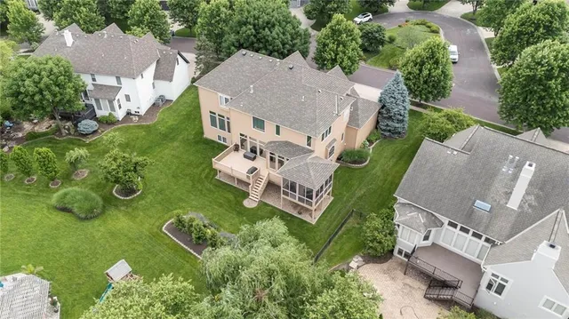 $925,000 | 5716 West 146th Street, Overland Park, KS 66223