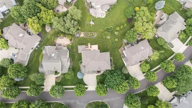 $925,000 | 5716 West 146th Street, Overland Park, KS 66223