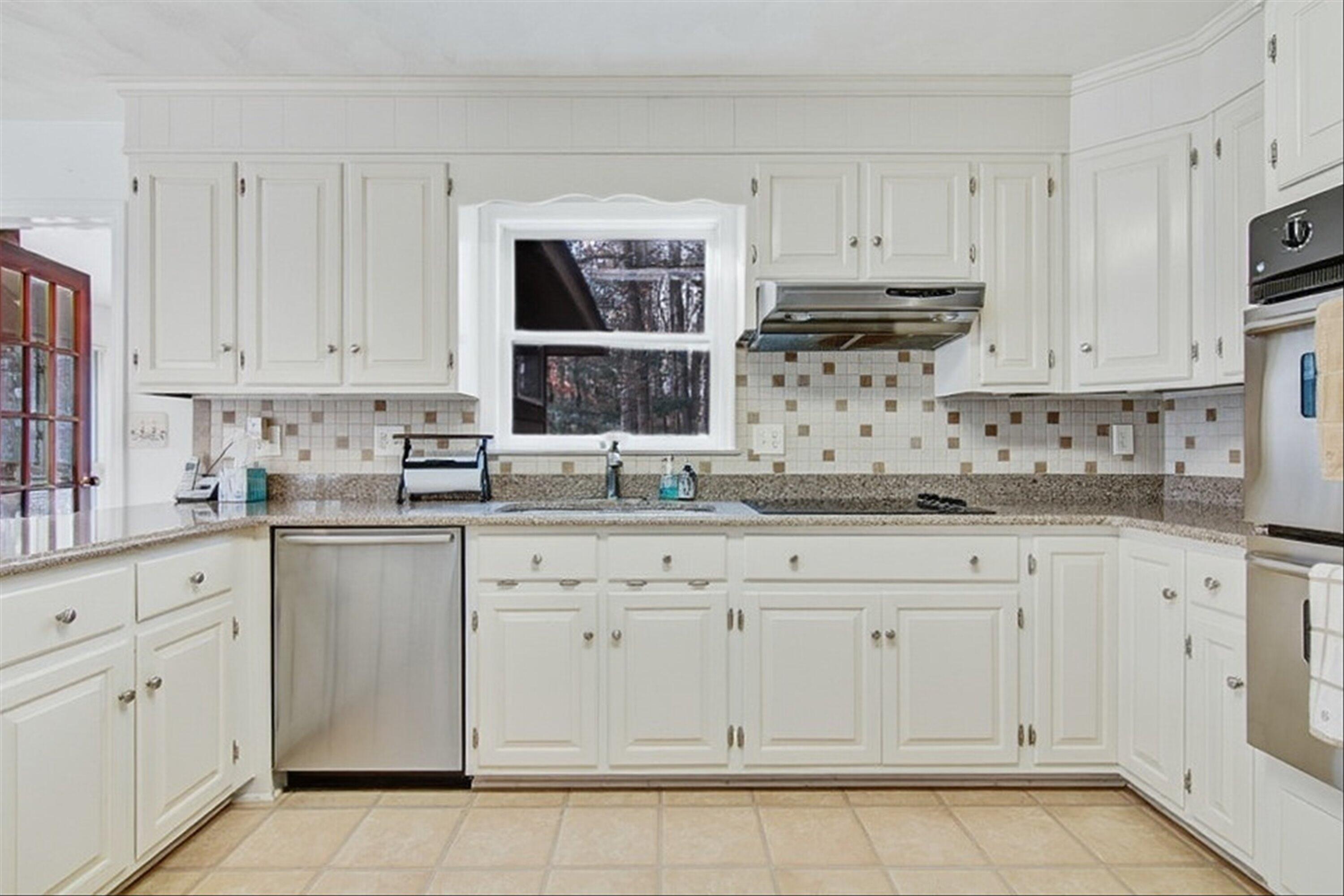 570 Mirey Branch Road Boones Mill, VA 24065 - Photo 9 of 43 Custom Kitchen
