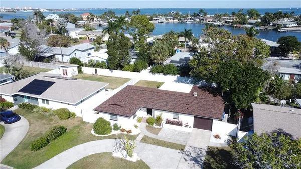 $3,900 | 2502 Tropical Shores Drive Southeast, St. Petersburg, FL 33705