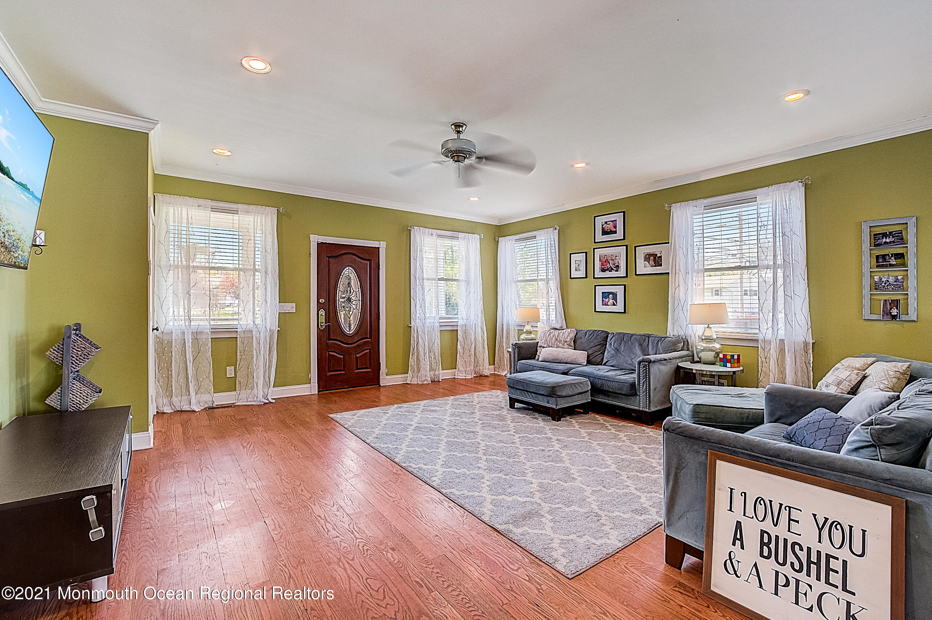 286 Main Street Middletown, NJ 07758 - Photo 6 of 69 a living room with furniture and a fireplace