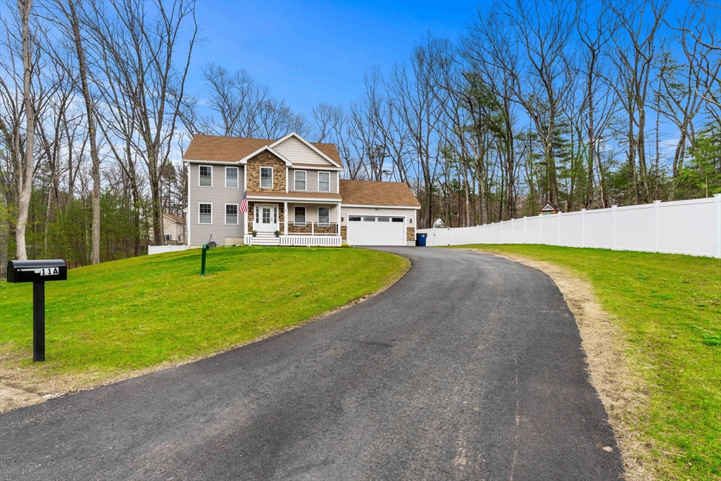 11 A Springview Terrace Plaistow, NH 03865 - Photo 2 of 30