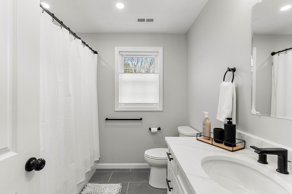 11 A Springview Terrace Plaistow, NH 03865 - Photo 22 of 30