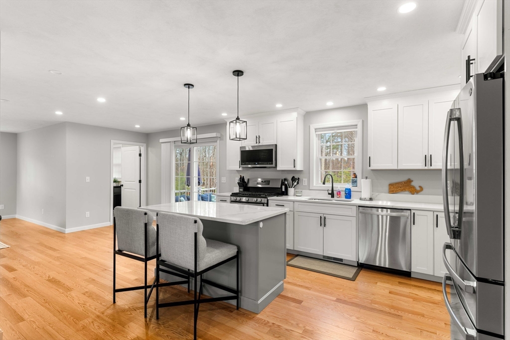 11 A Springview Terrace Plaistow, NH 03865 - Photo 6 of 30